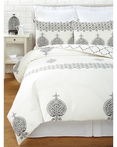 Filling Spaces Annika Reversible Duvet Set