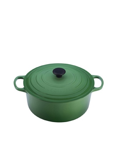 Le Creuset Signature Round French Oven & Bonus Cleaner