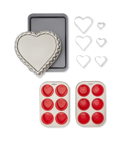 Kaiser Bakeware Heart Baking Set